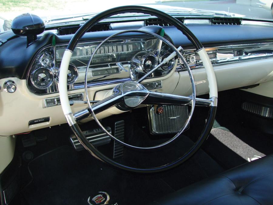  Cadillac Eldorado Brougham 1957 года  (фото 12 из 25)